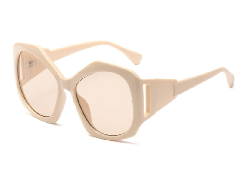 Iconic Oversized Butterfly Sunglasses Gucci Inspired Genesis display picture 1